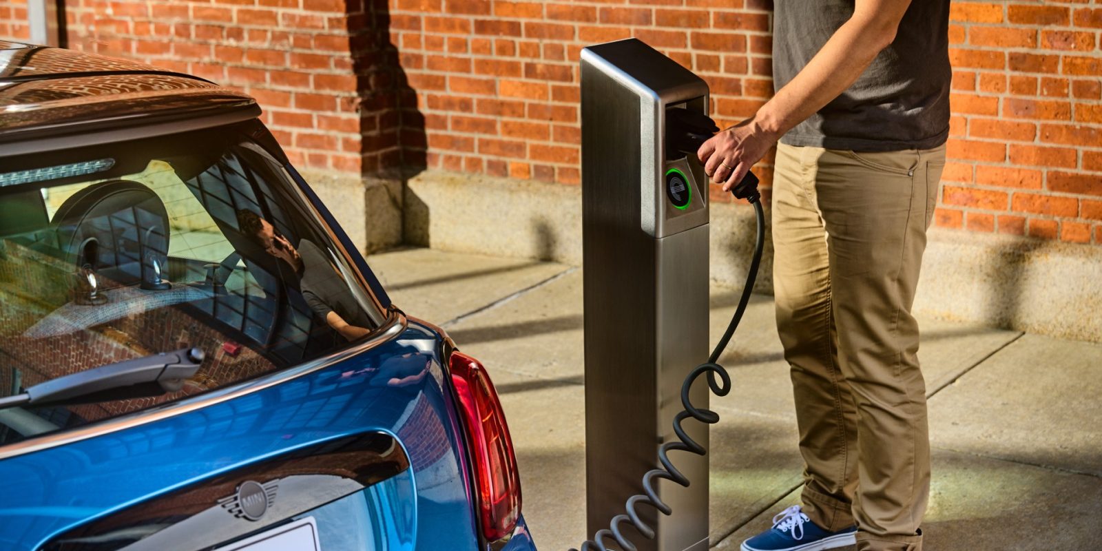 San Francisco curbside charger